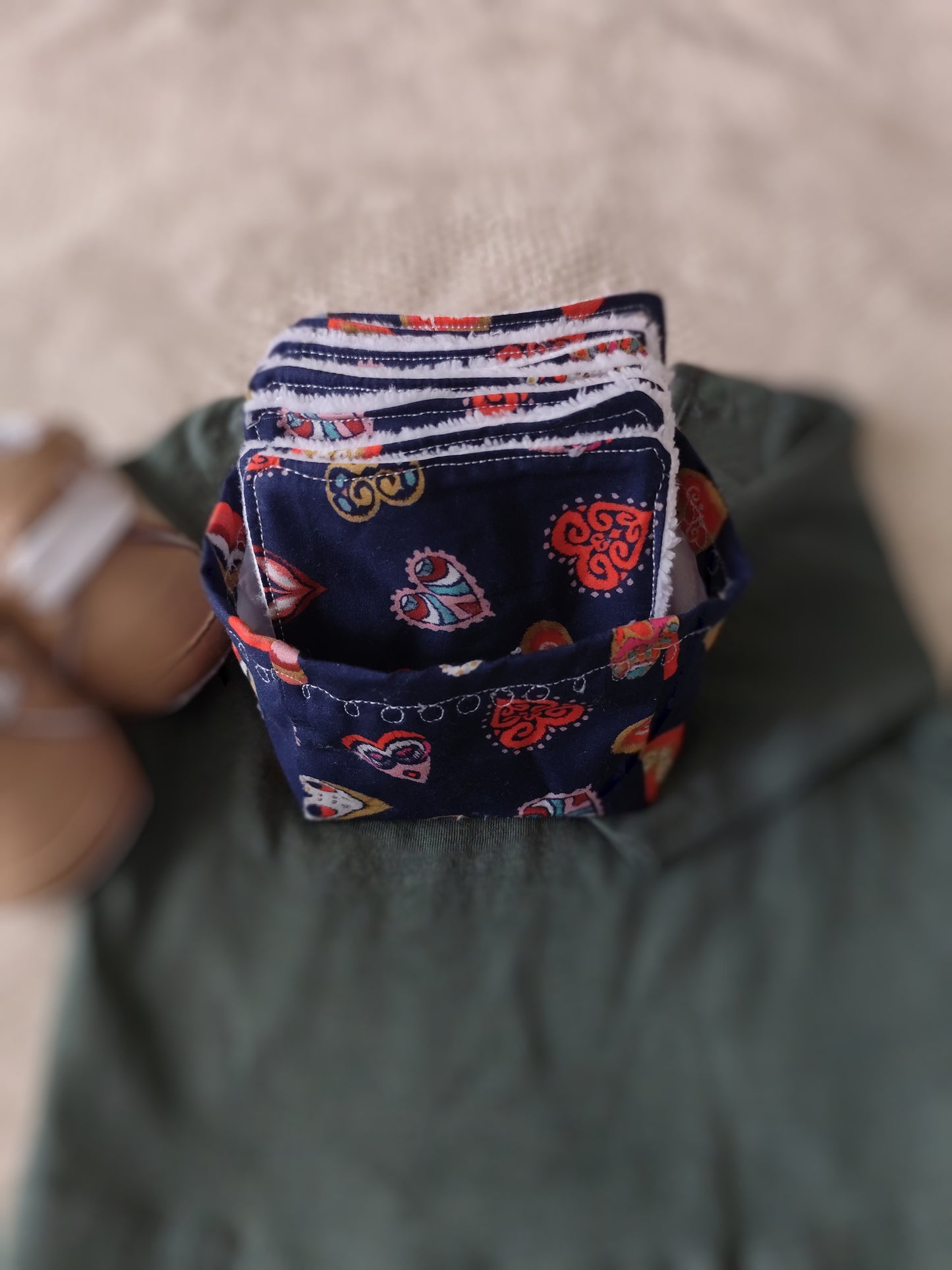 Panier de lingettes cœurs